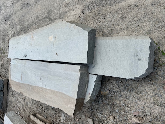 Lot 25: 3 pallets 6" Natural Face Bluestone steps
